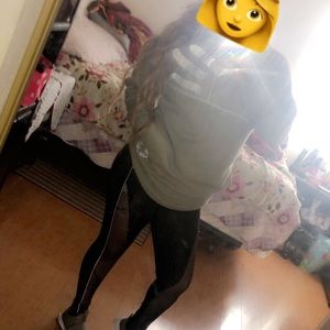 Meet your Posher, Tania